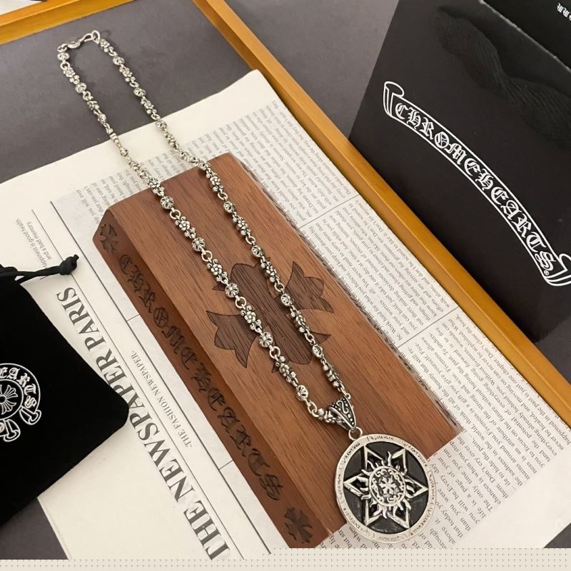 Ch**me He**ts necklaces